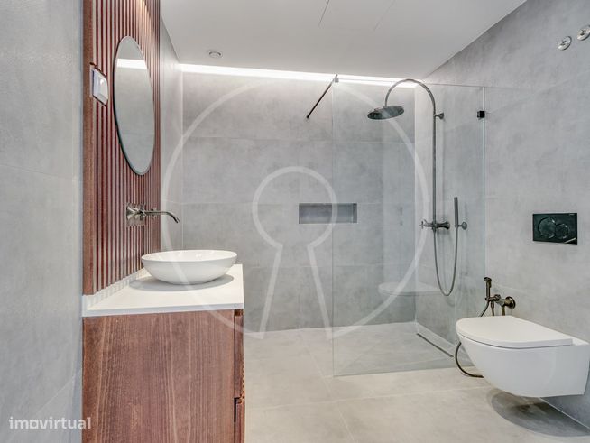 Luxuosa moradia T6 contemporânea em Birre-43
