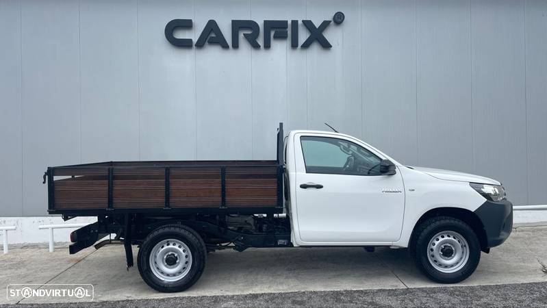 Toyota Hilux 2.4 D-4D 4X2 - 4