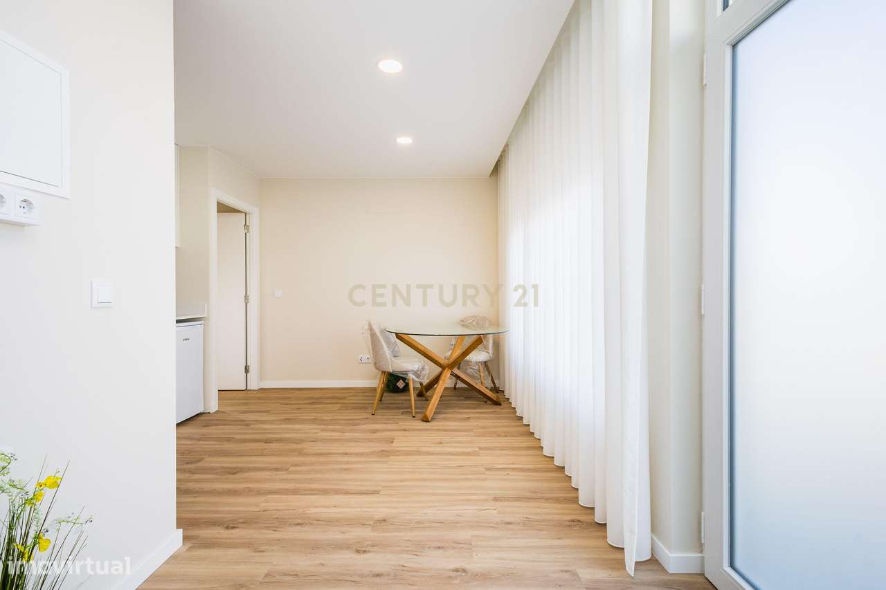 T1 completamente remodelado no centro de Leiria - Grande imagem: 3/16