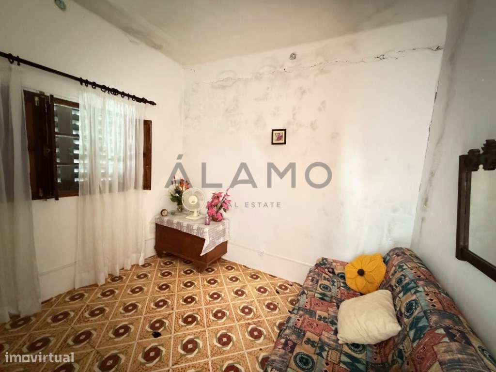 Oportunidade em Salir: Casa com Terreno Amplo e Anexo - Grande imagem: 5/13