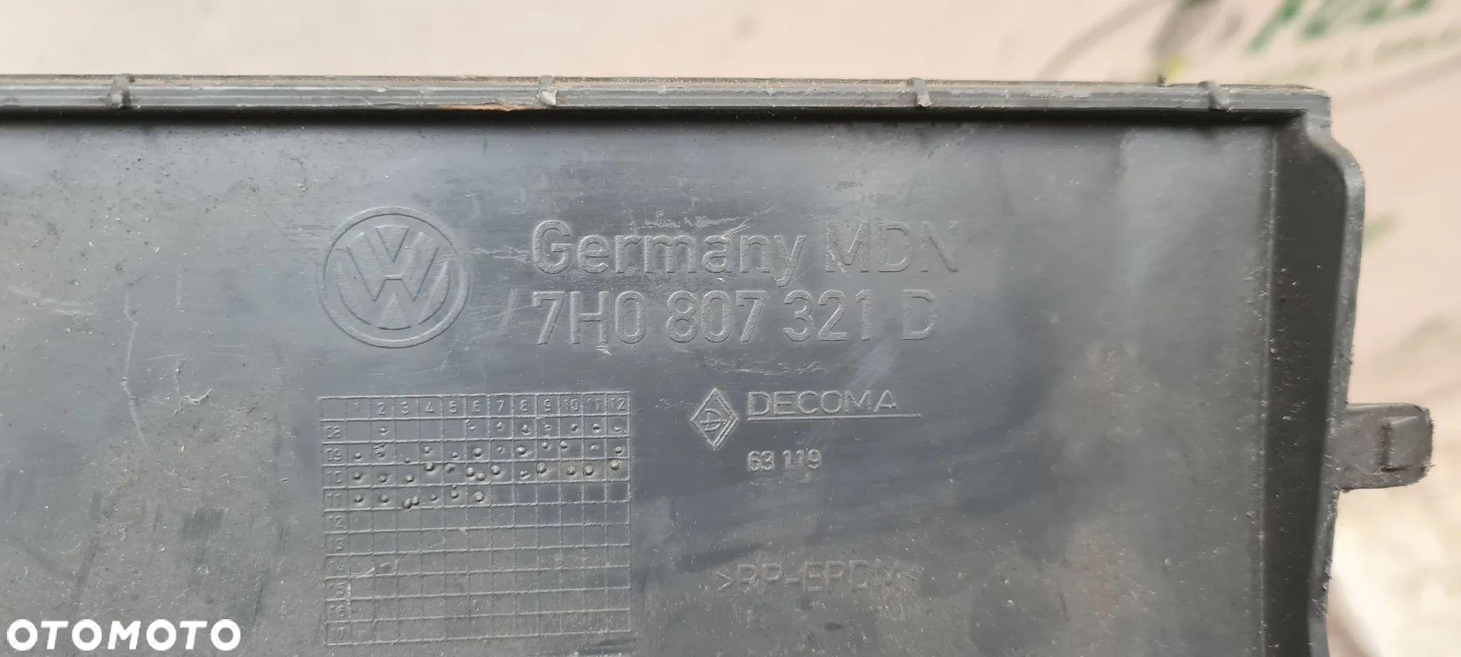 VW T5 LIFT Narożnik ZDERZAK  lewy tył 7H0807321D - 10