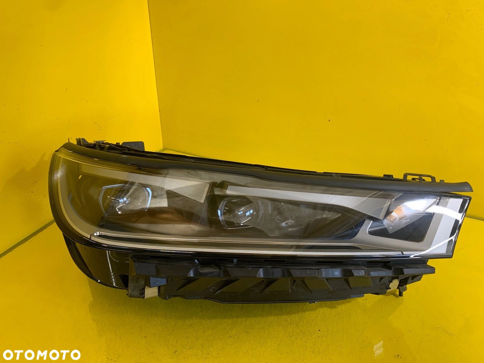 LAMPA PRAWA BMW IX M60 LASER 5A3CEA2-04 2021- - 1