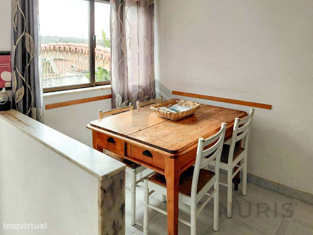 Casa duplex no centro de Espiche para arrendamento anual - Grande imagem: 4/27