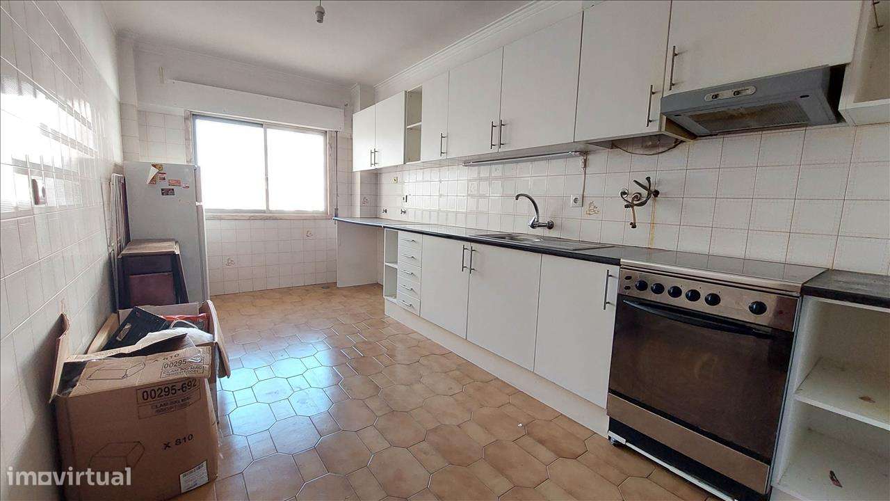 Apartamento T2 em Queluz - Grande imagem: 4/16