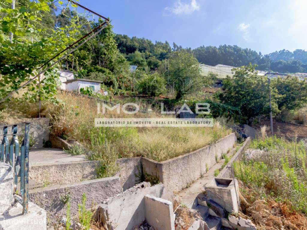 Moradia T2 - Ampla Garagem - Câmara de Lobos-24