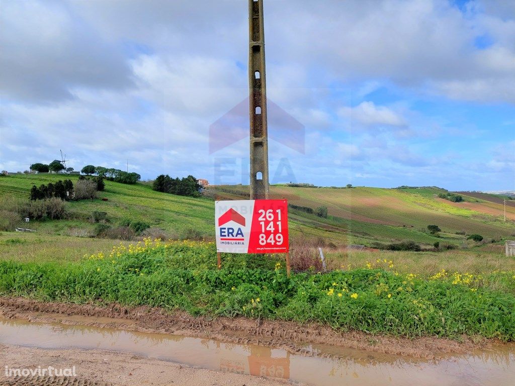 Terreno com 12 533m2 na Ventosa