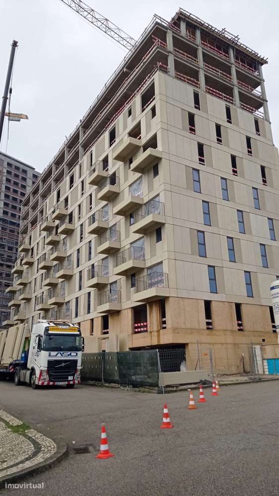 Apartamento T1+ 1 com varanda em Leça da Palmeira.-16