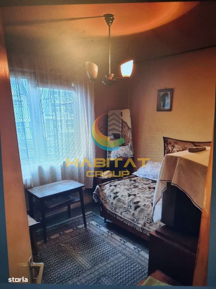 Apartament 2 Camere Piata Resita Etaj 1/4