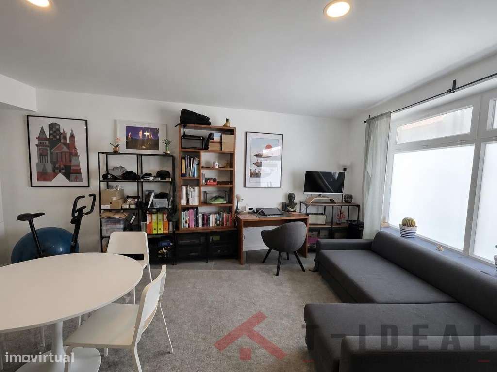 Apartamento T1 remodelado próximo das praias-3