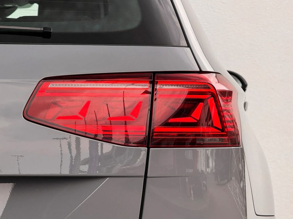 Volkswagen Passat 1.5 TSI Opf DSG Business 150 KM — zdjęcie 6