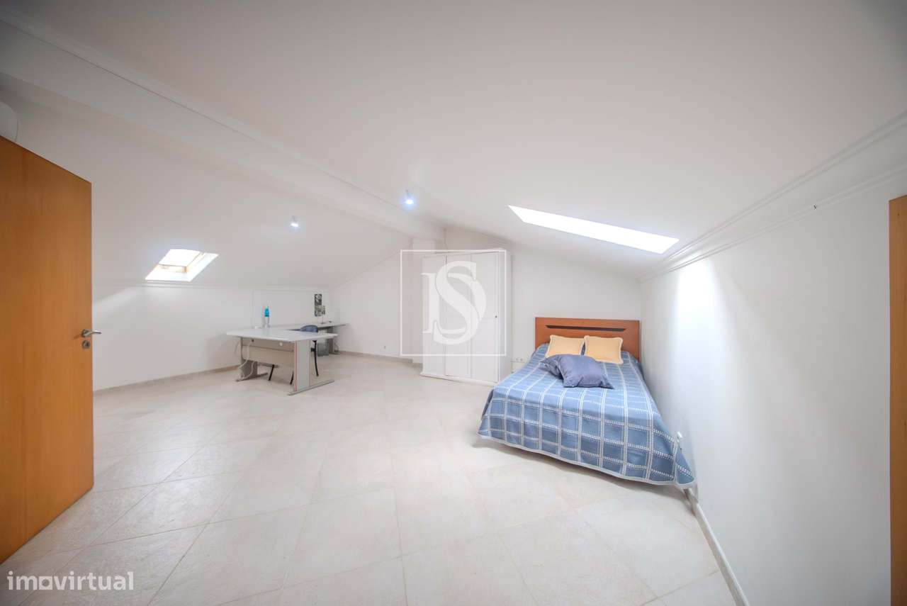 Moradia T4 na Melhor Zona da Cidade de Torres Novas!!!-12