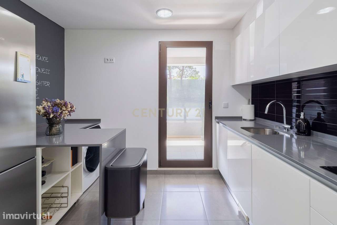 Viva o sonho fantástico T-1 a 10 minutos da Praia-13