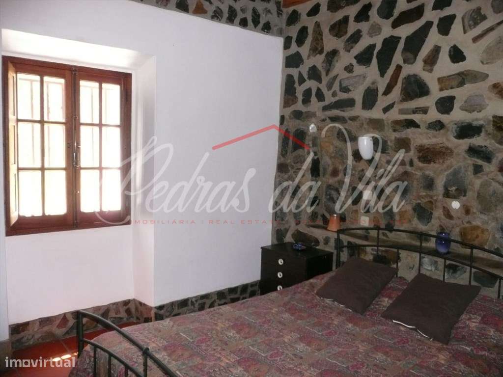 Propriedade de 27ha com moradia de 84m2 e ruina de 90m2 - Odemira-13