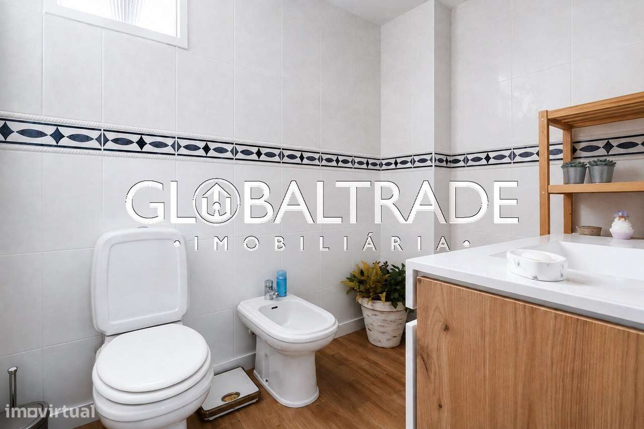 Apartamento T3 Renovado em Valbom-43