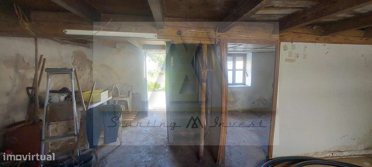 Moradia com terreno em estado de ruína na freguesia de Retorta em V...-11