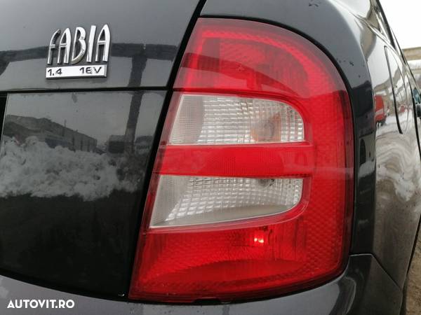 Stop Lampa Tripla Dreapta cu Defect Skoda Fabia 1 Hatchback 2000 - 2007 - 1