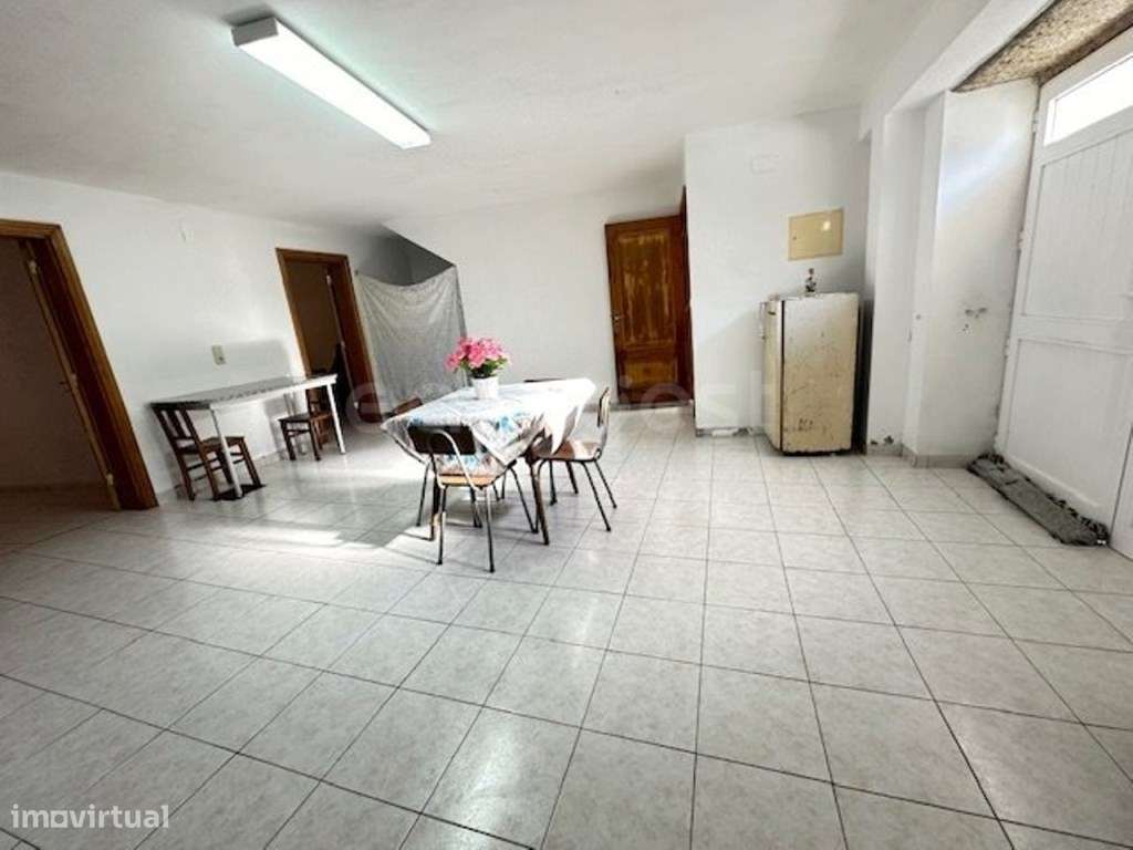 Magnifica Moradia T3 situada na lindíssima e pacata aldeia da Lousa... - Grande imagem: 5/20