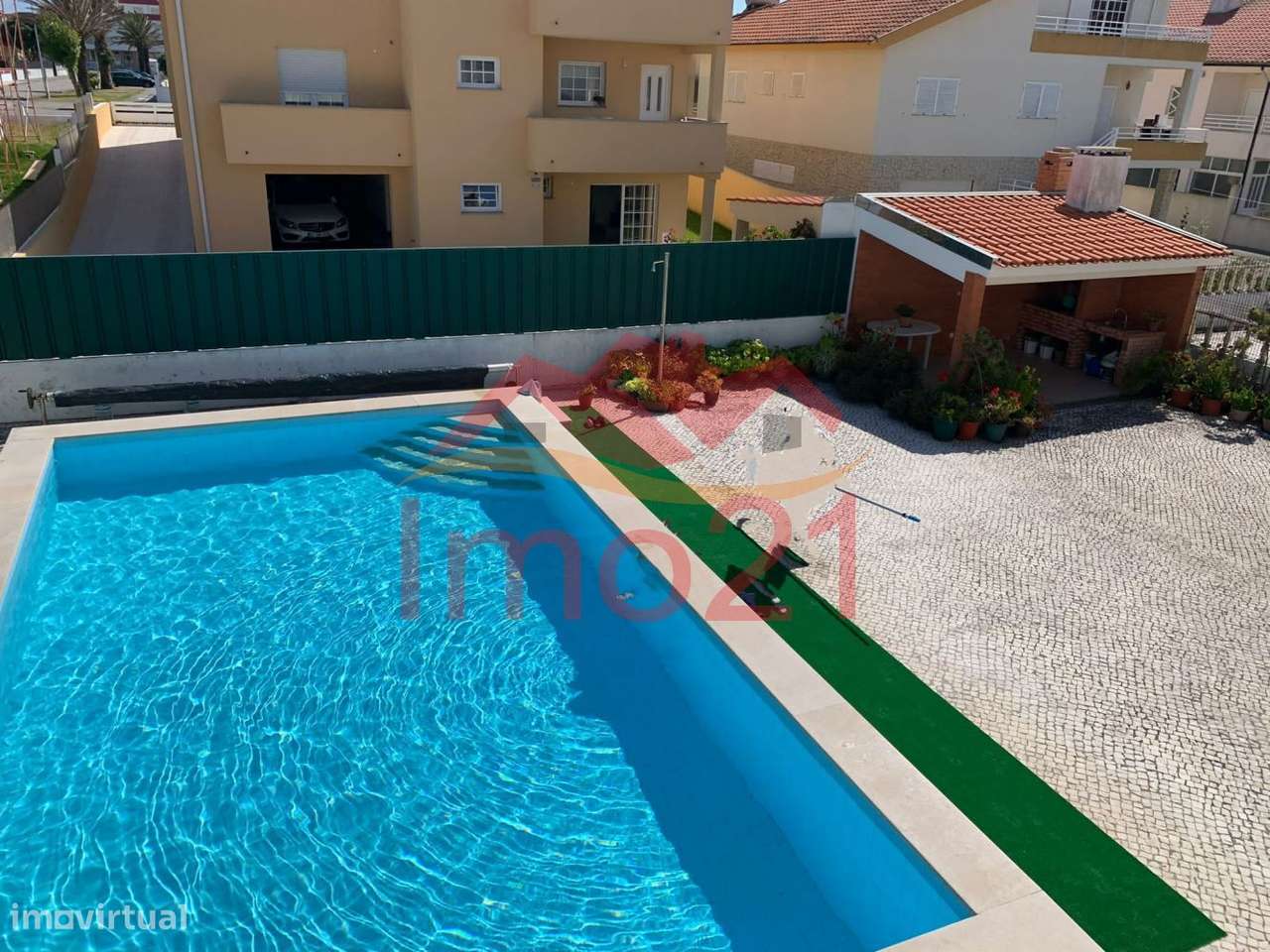 Moradia T4 com Piscina Vagueira-8