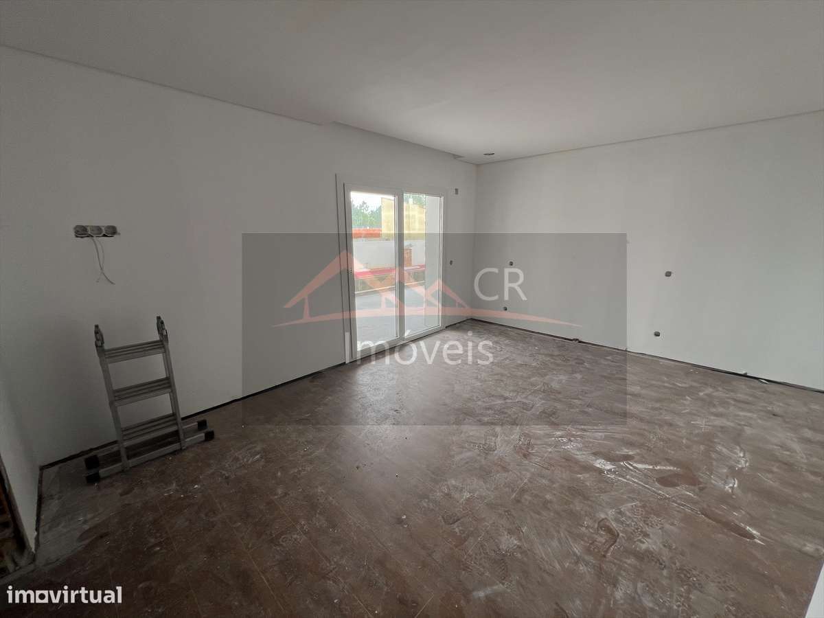 Moradia Isolada Térrea V3 com Piscina -  Quinta do Anjo-22