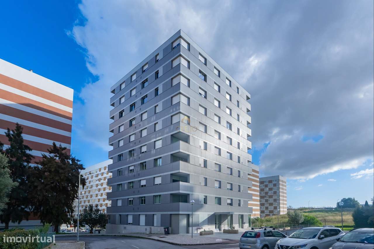 Fantástico T2 na Nova Urbanização Portela-28