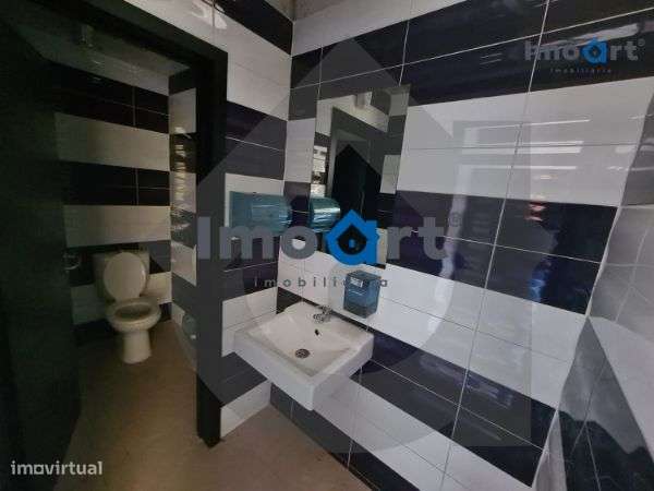 Excelente Oportunidade de construir o seu negocio em Ermesinde!!!-7