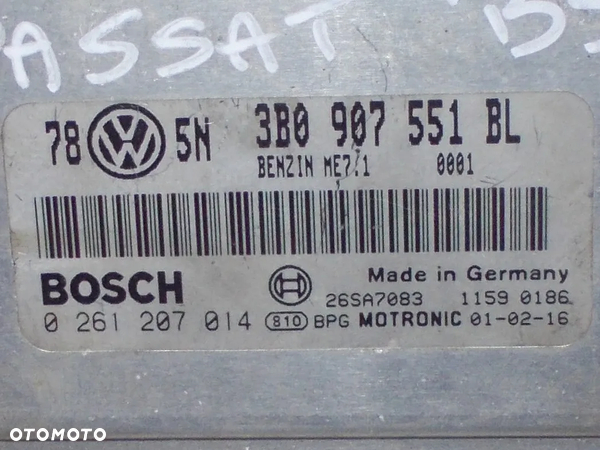VW Passat B5 - sterownik silnika 2.8 V6 - 3