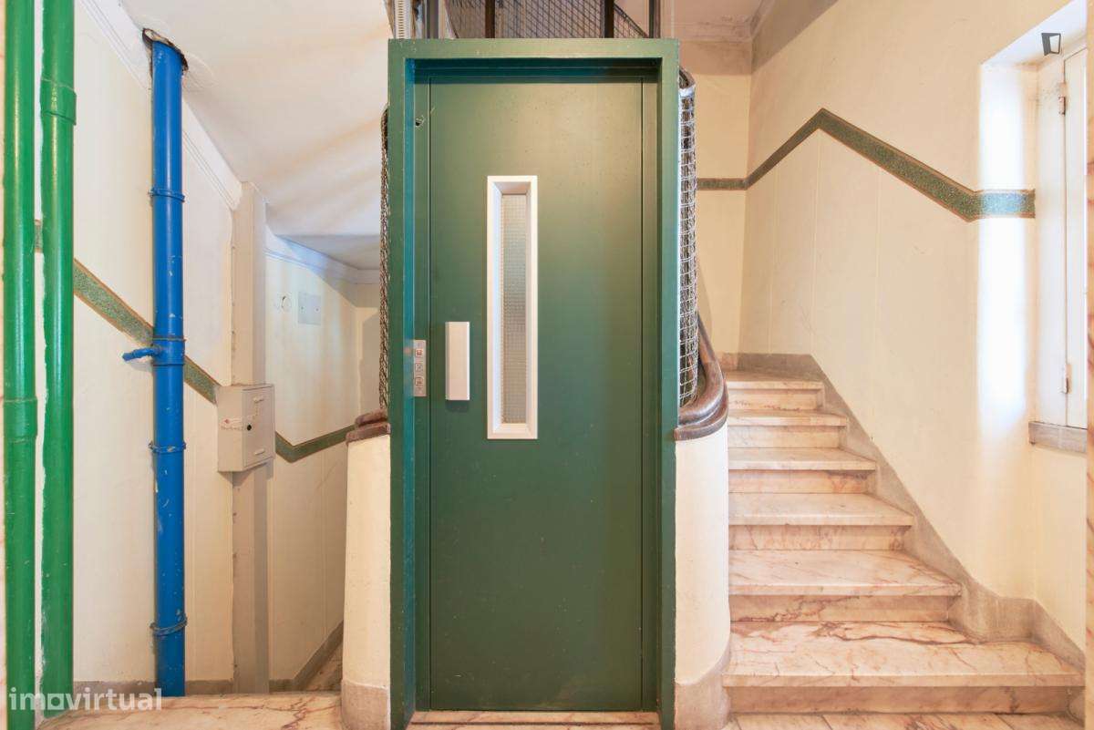 Quarto - localizado em Arroios Lisbon - Grande imagem: 2/6