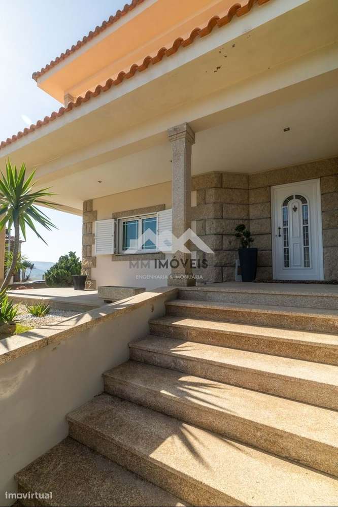 Moradia T4 | Piscina | Jardim | 4 frentes | Praia Fluvial-48