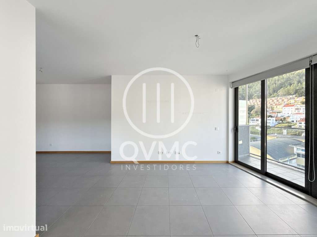 Apartamento T3 em Sesimbra com parqueamento - Vista mar e castelo-5