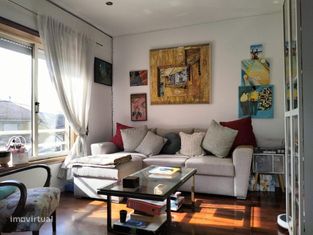T2 com garagem box e 3 frentes em Pedroso/Gaia - Grande imagem: 4/30