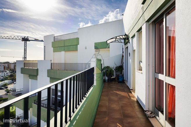 Penthouse T2 com terraço e vista panorâmica na Pedra Mourinha em Porti-12