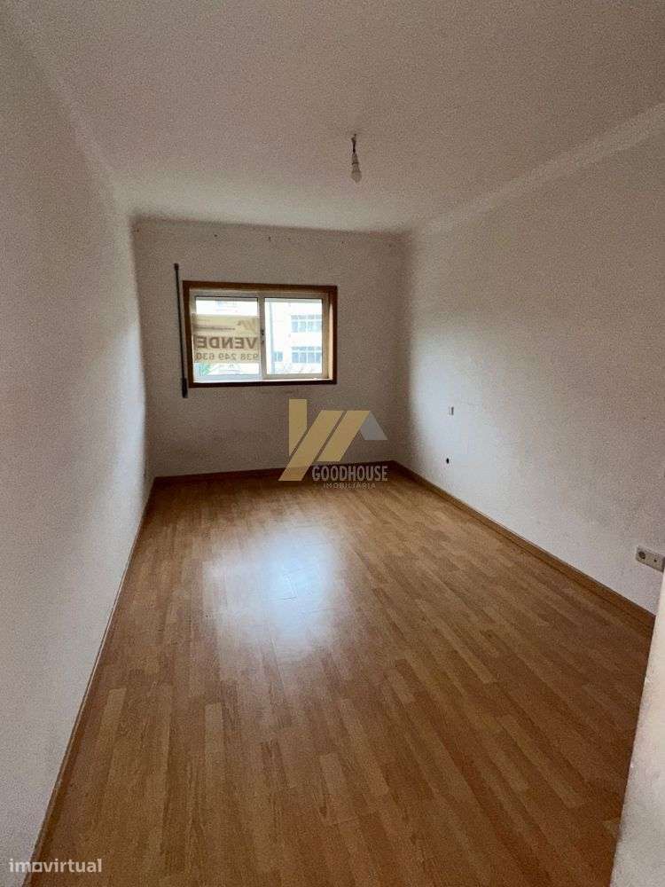 Apartamento T3 com terraço-5