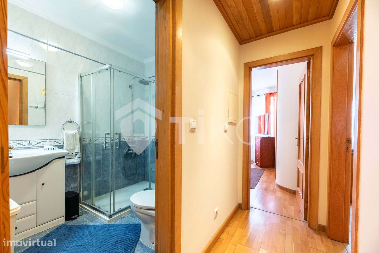 Moradia, 342 m², Charneca de Caparica e Sobreda-40