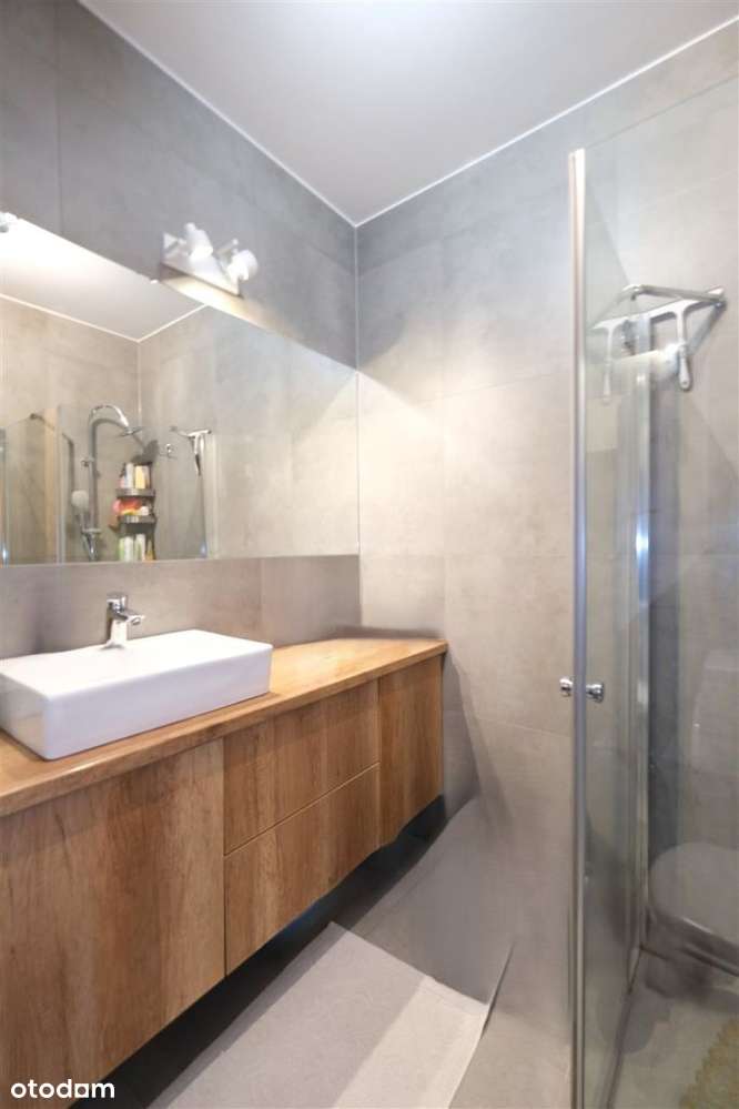 2 POKOJE NA ZAMKNIĘTYM OSIEDLU, W CENIE umeblowanie i Miejsce Parking-12