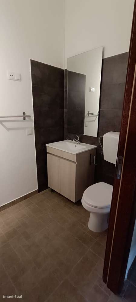 Moradia T4 Isolada na Urbanização do Bonito – Entroncamento-36