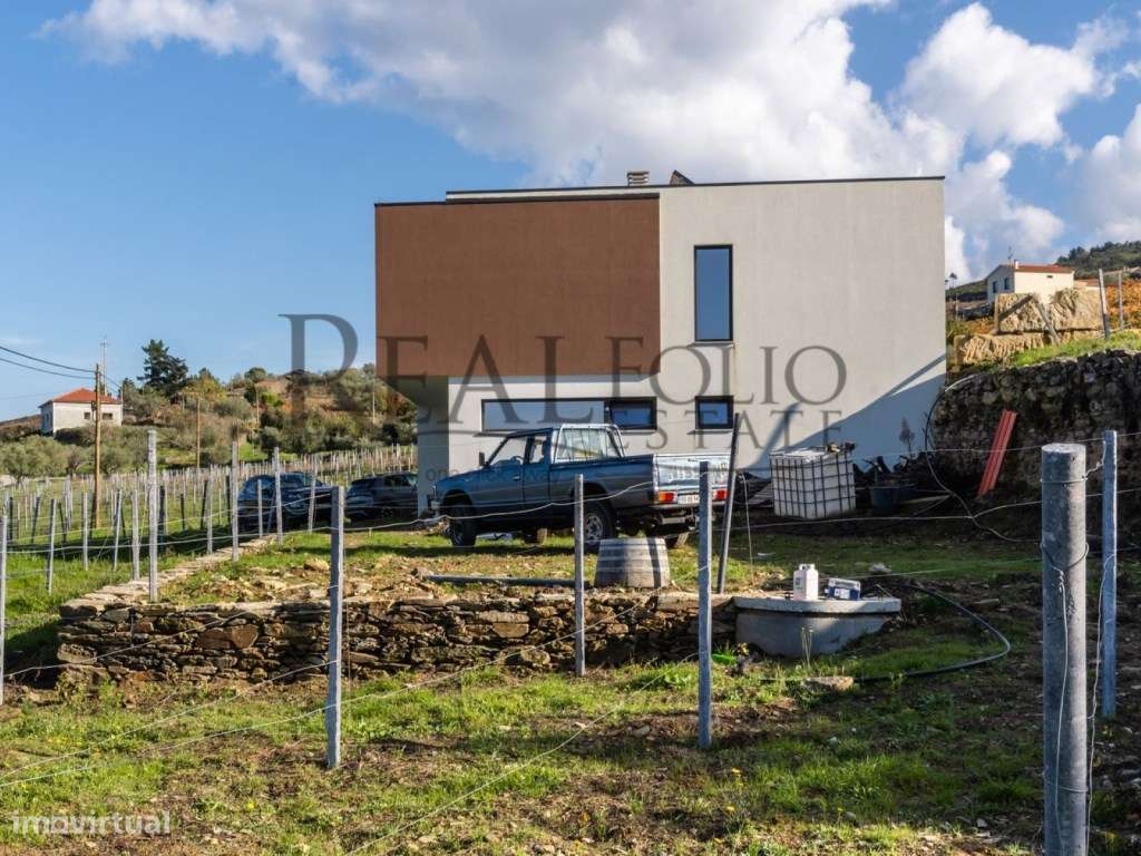 Moradia T3 com Vinha em Tabuaço - Grande imagem: 4/37