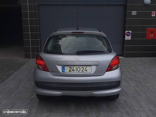 Peugeot 207 1.4 16V Trendy - 2