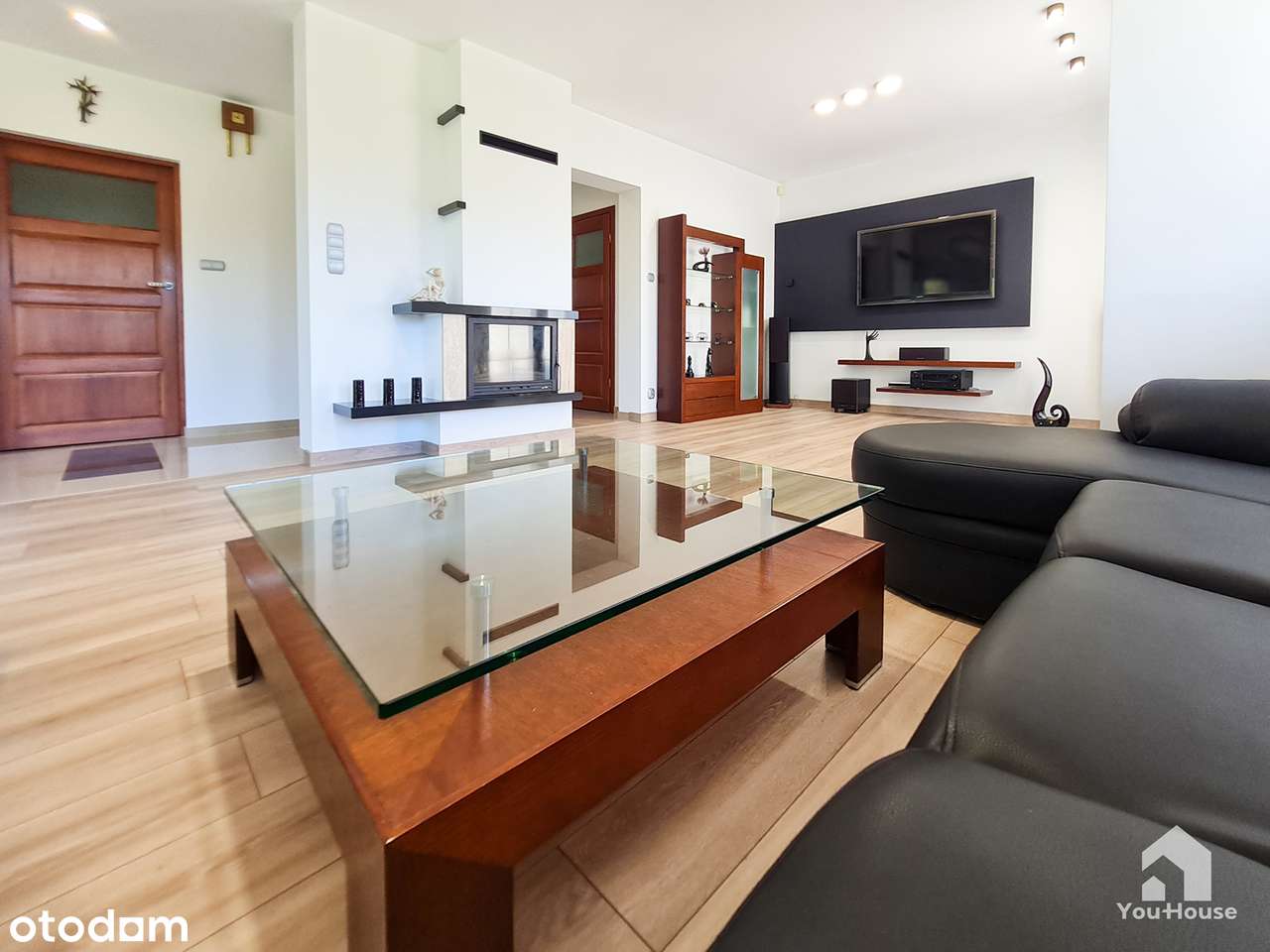 Dom w wysokim standardzie i świetnej lokalizacji !-10