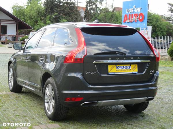 Volvo XC 60 D4 AWD Momentum - 34