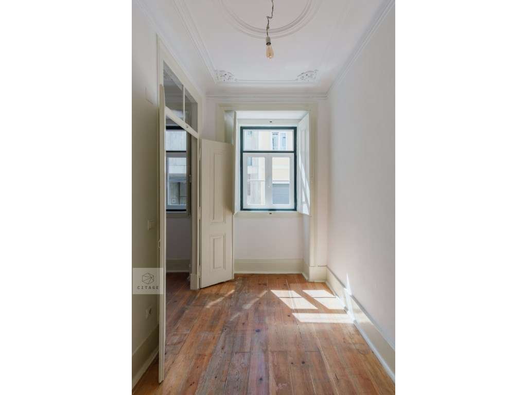 Apartamento T2 com terraço em Campo de Ourique-9