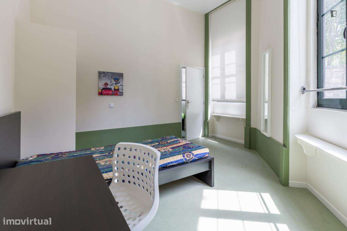 Quarto - localizado em Paranhos Porto - Grande imagem: 4/10