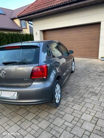 Volkswagen Polo 1.6 TDI DSG Comfortline - 4