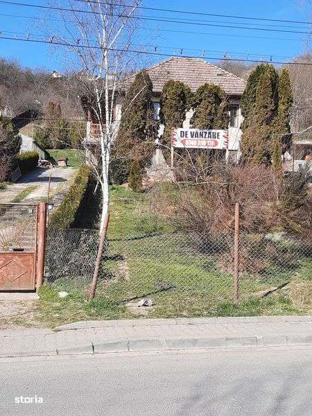 Casa de vanzare in cartierul tudor - Imagine principală: 5/7