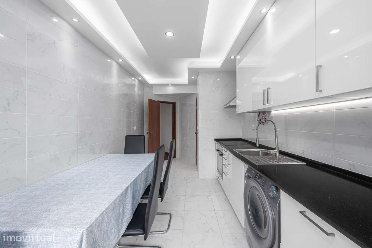 Rio de Mouro - Espaçoso T1 - Grande imagem: 4/13