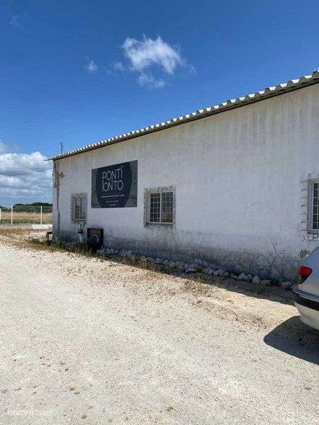 Arrenda-se Armazém com 200m2, situado na estrada nacional 118 - Grande imagem: 4/11