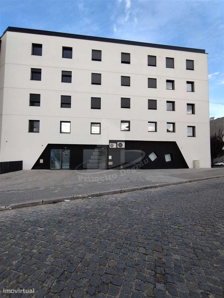 Oportunidade Única no Coração da Cidade – T4 com 195 m² - Grande imagem: 5/26