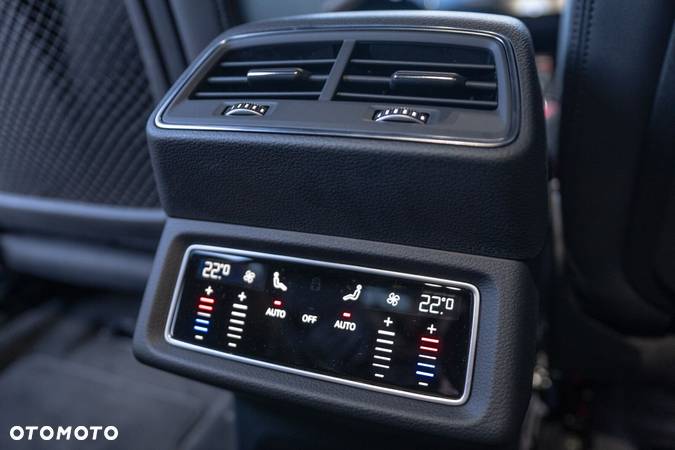 Audi e-tron - 18