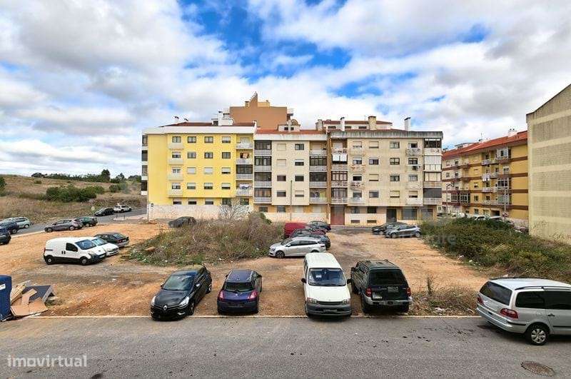 Apartamento Remodelado com arrecadação em Agualva Cacém - Grande imagem: 5/23