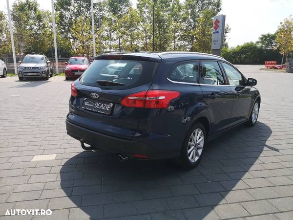 Ford Focus - 5