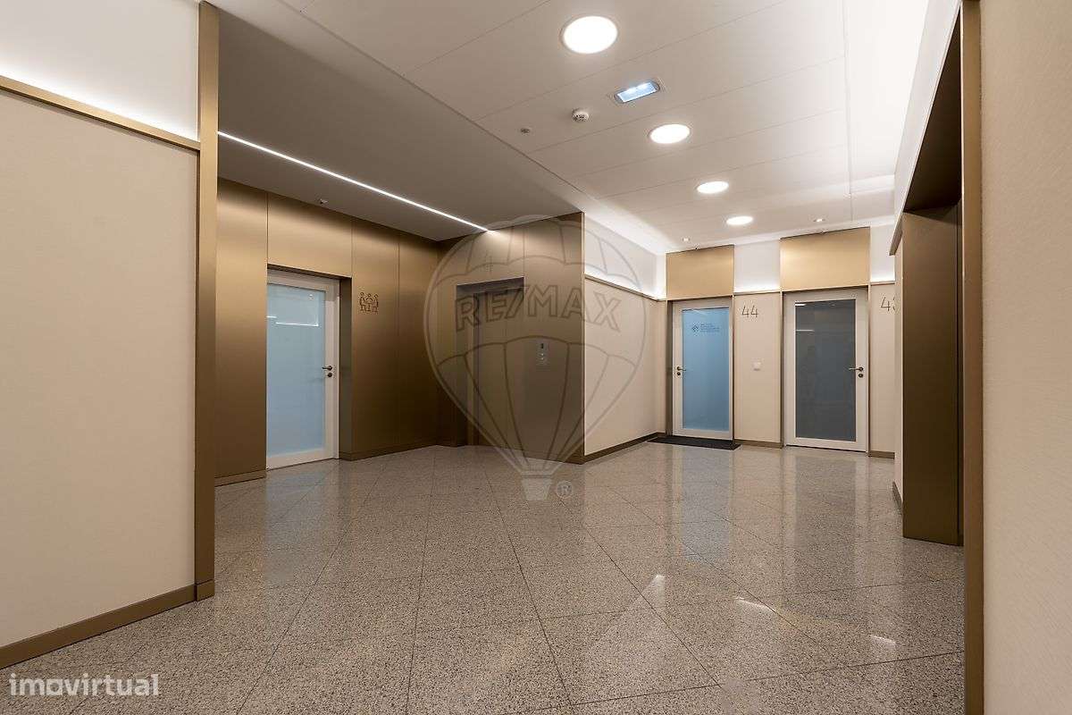 Escritório  para arrendamento - Grande imagem: 4/11